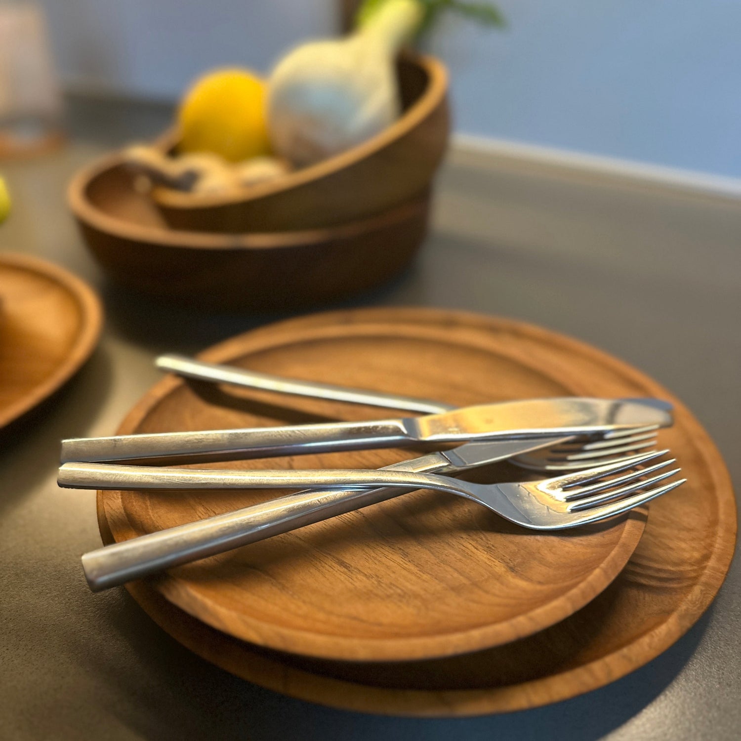 Teller 20 cm Teak Wurzel-Holz massiv Handmade nachhaltig Woodenthinxx