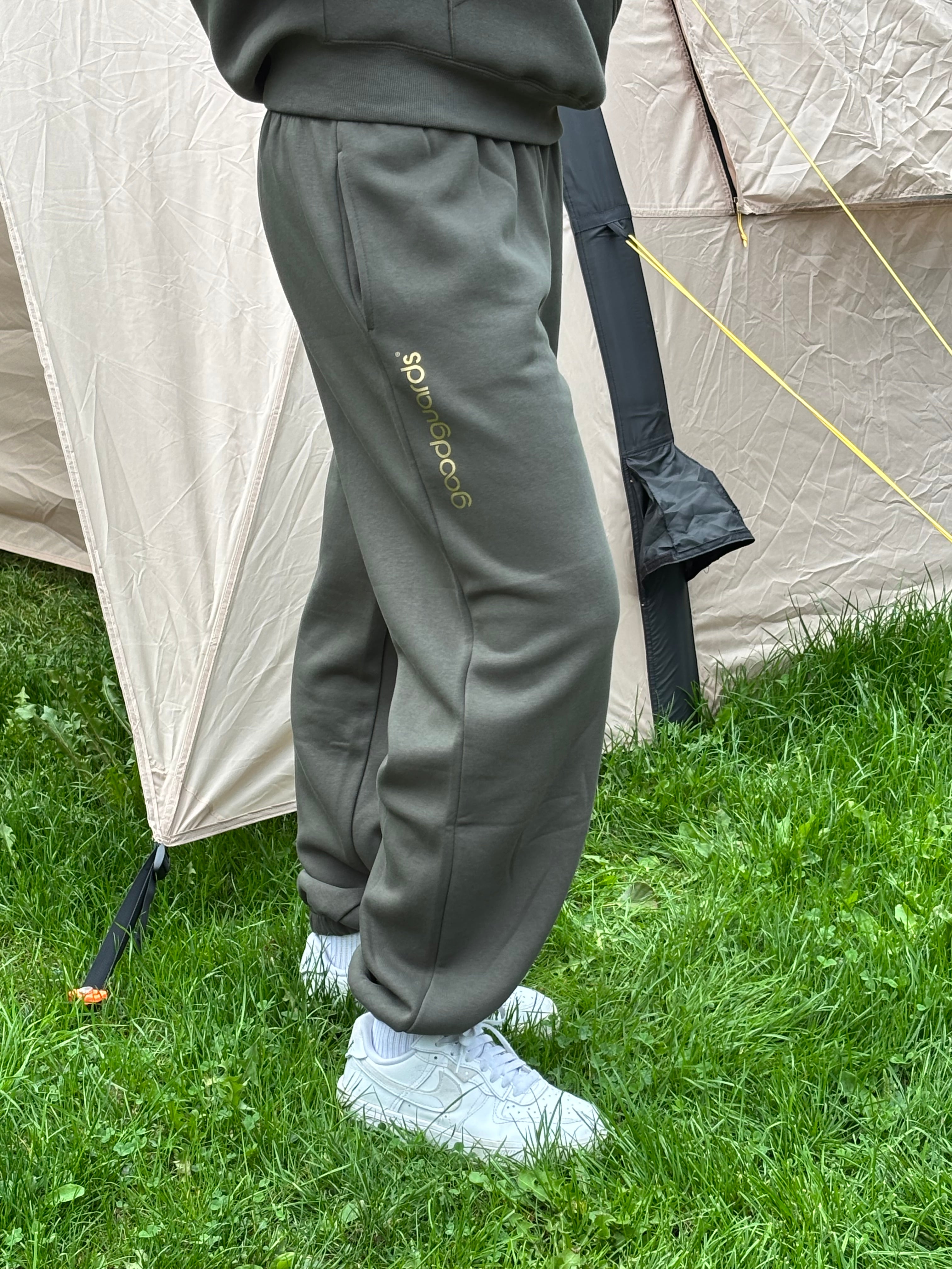 Goodjogger Jogginghose Loose Fit oliv-gold (Kopie)