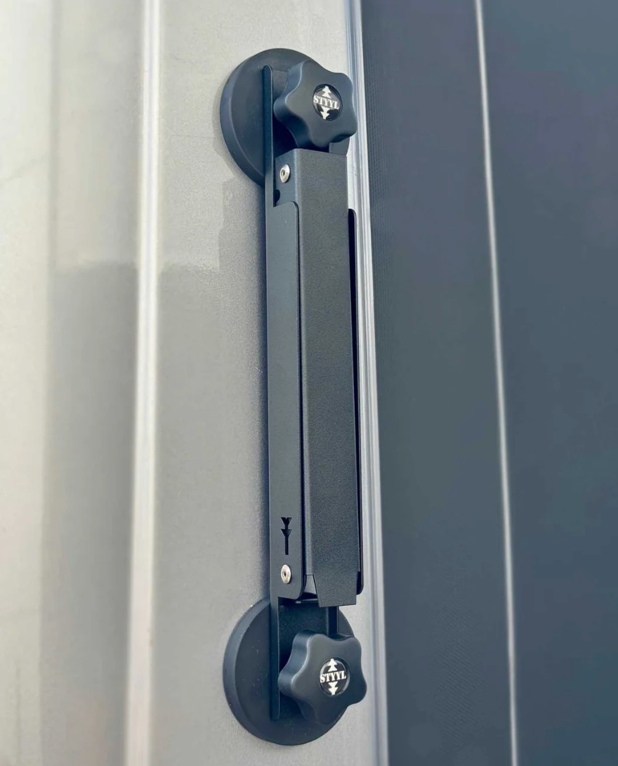STYYL - Foldy-Holdy - the magnetic, foldable coat hook