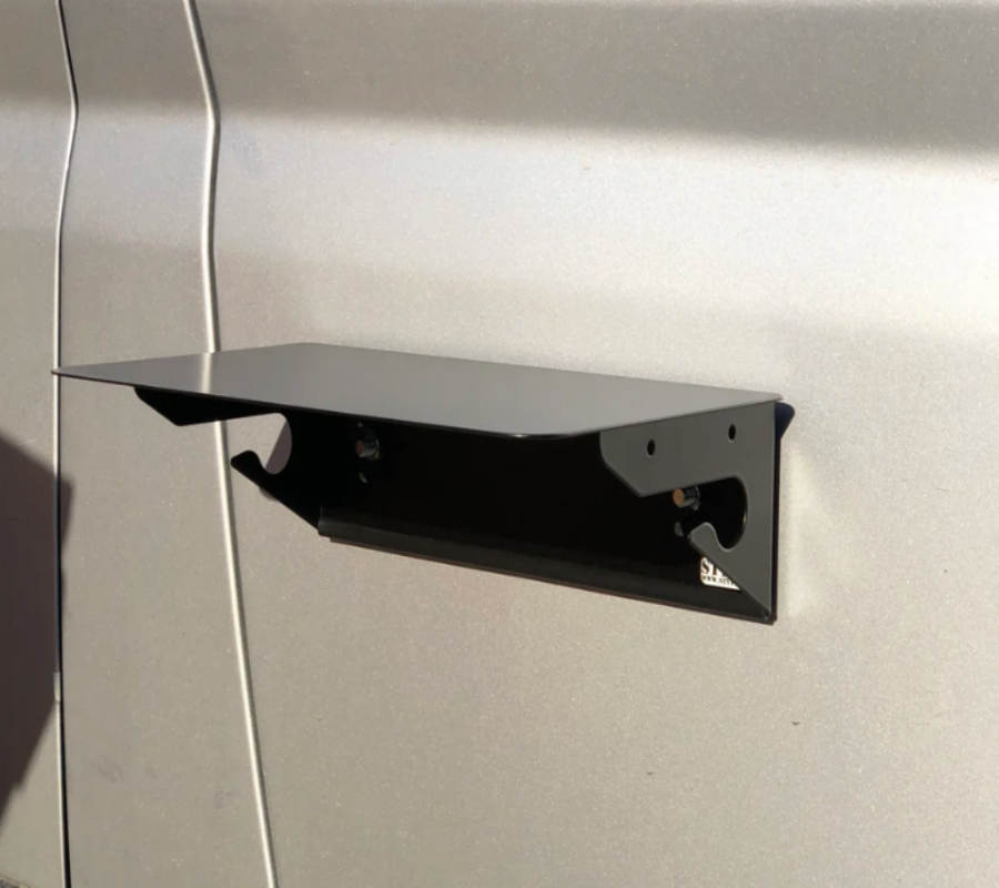 STYYL - Vanlett "Black Edition" - the magnetic tray for your black van